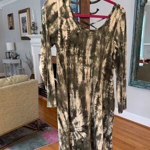 Tie-Dye Long Sleeve Dress